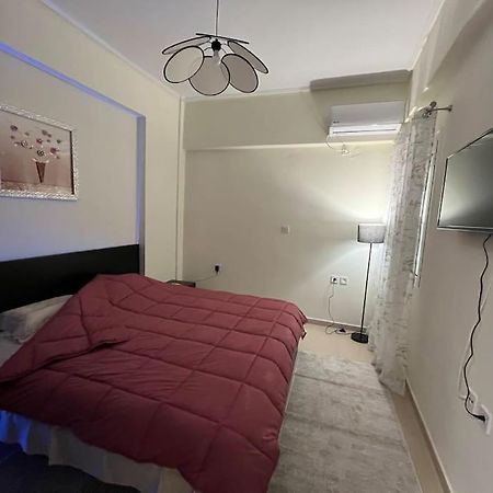 Elena S Apartment Меґара Екстер'єр фото